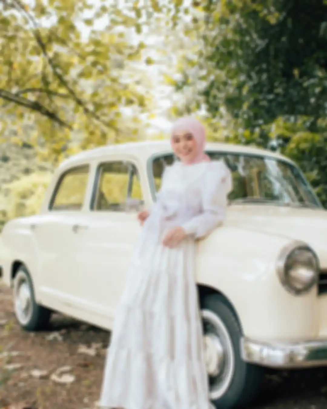 Dress hijab kekinian ala Lesty Kejora