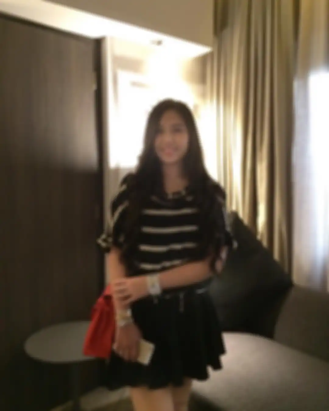 Gaya modis Sisca Kohl cocok untuk ngedate bareng pacar
