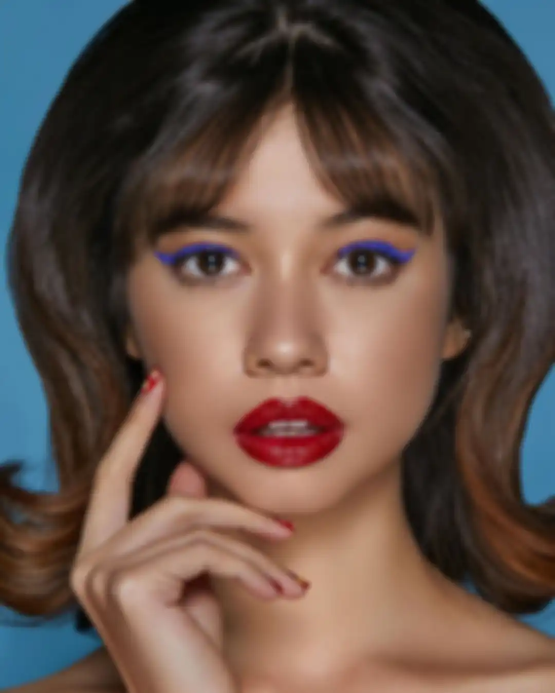 Makeup bold Yuki Kato merayakan ulang tahunnya yang ke 26