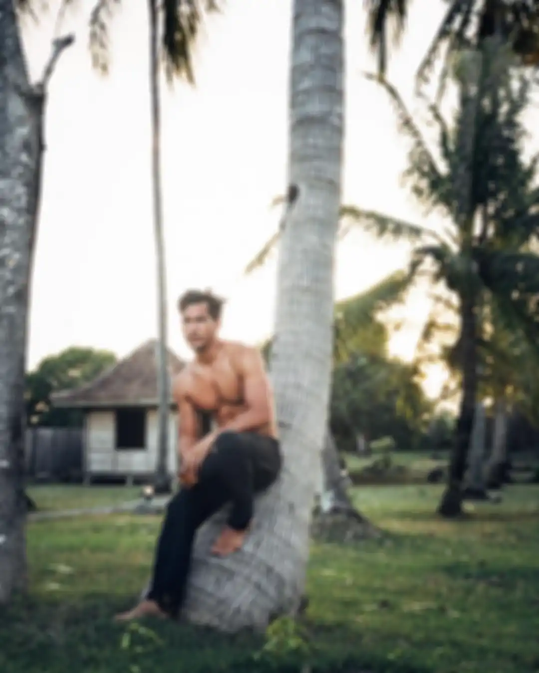 Foto Richard Kyle kembali mencuri perhatian usai pengakuan Jessica Iskandar soal mantan penyuka sesama jenis menjadi viral.