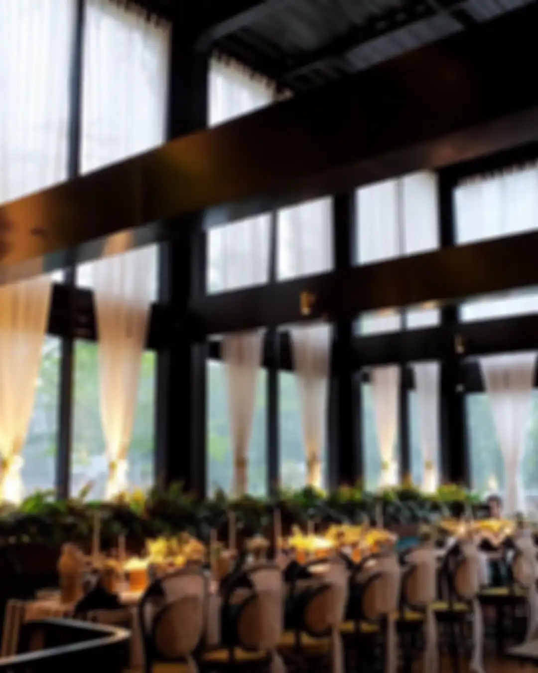 Restoran Java Terrace Kitchen menjadi tempat hajatan anggota DPR Luluk Nur Hamidah saat PPKM Level 4 hingga mendapat sanksi dari Gibran Rakabuming.
