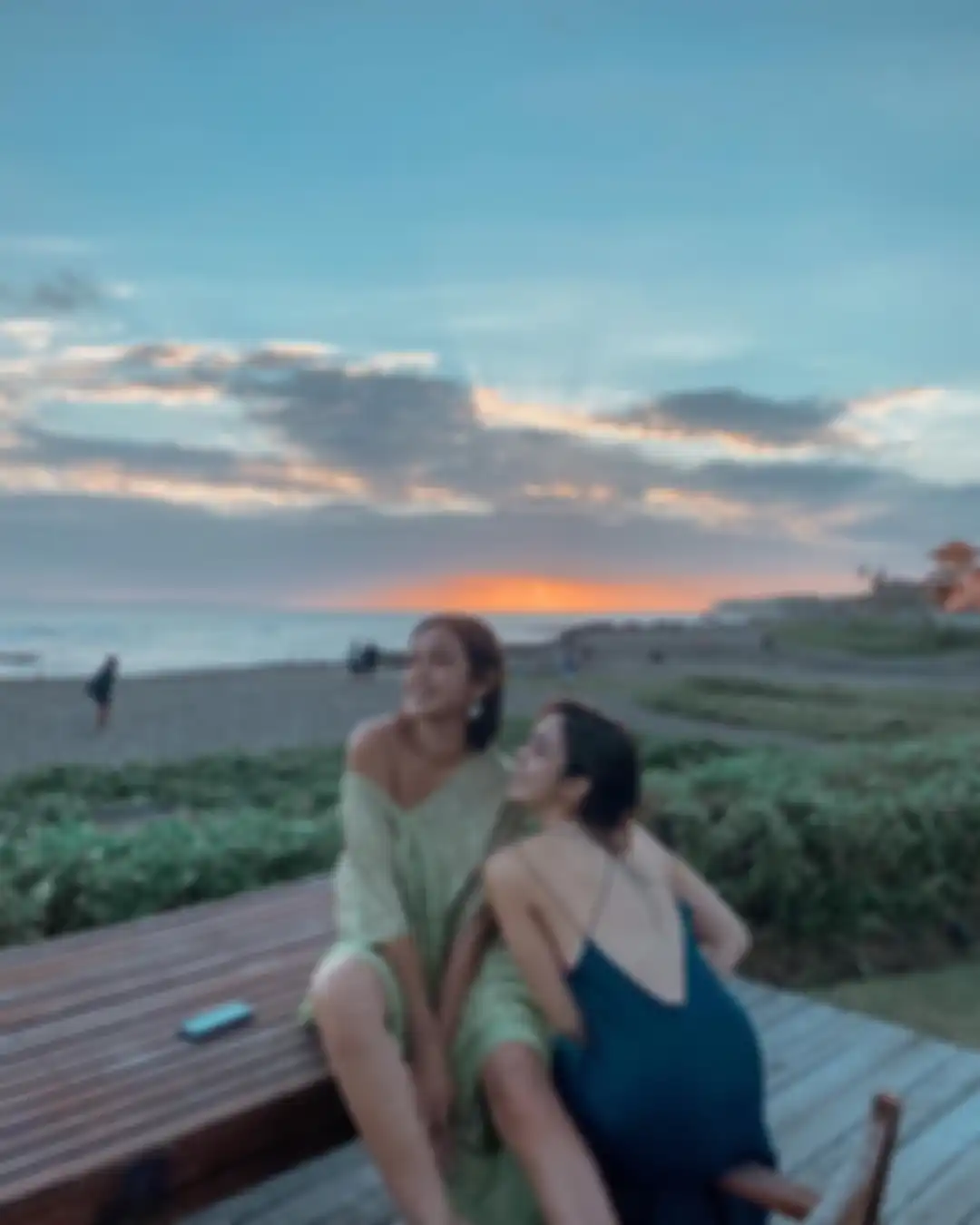 Foto Gisel menikmati sunset bareng Jedar diserbu netizen. Foto ini diunggah pada pertengahan Agustus 2020. 