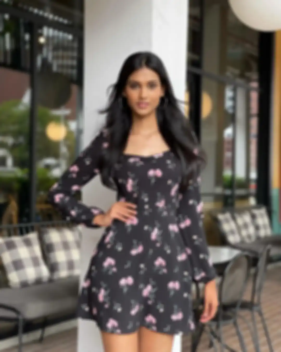 Kali ini klaim atas aset budaya Indonesia datang dari Miss World Malaysia Lavanya Sivaji. Sontak foto Lavanya Sivaji digeruduk tanpa ampun.