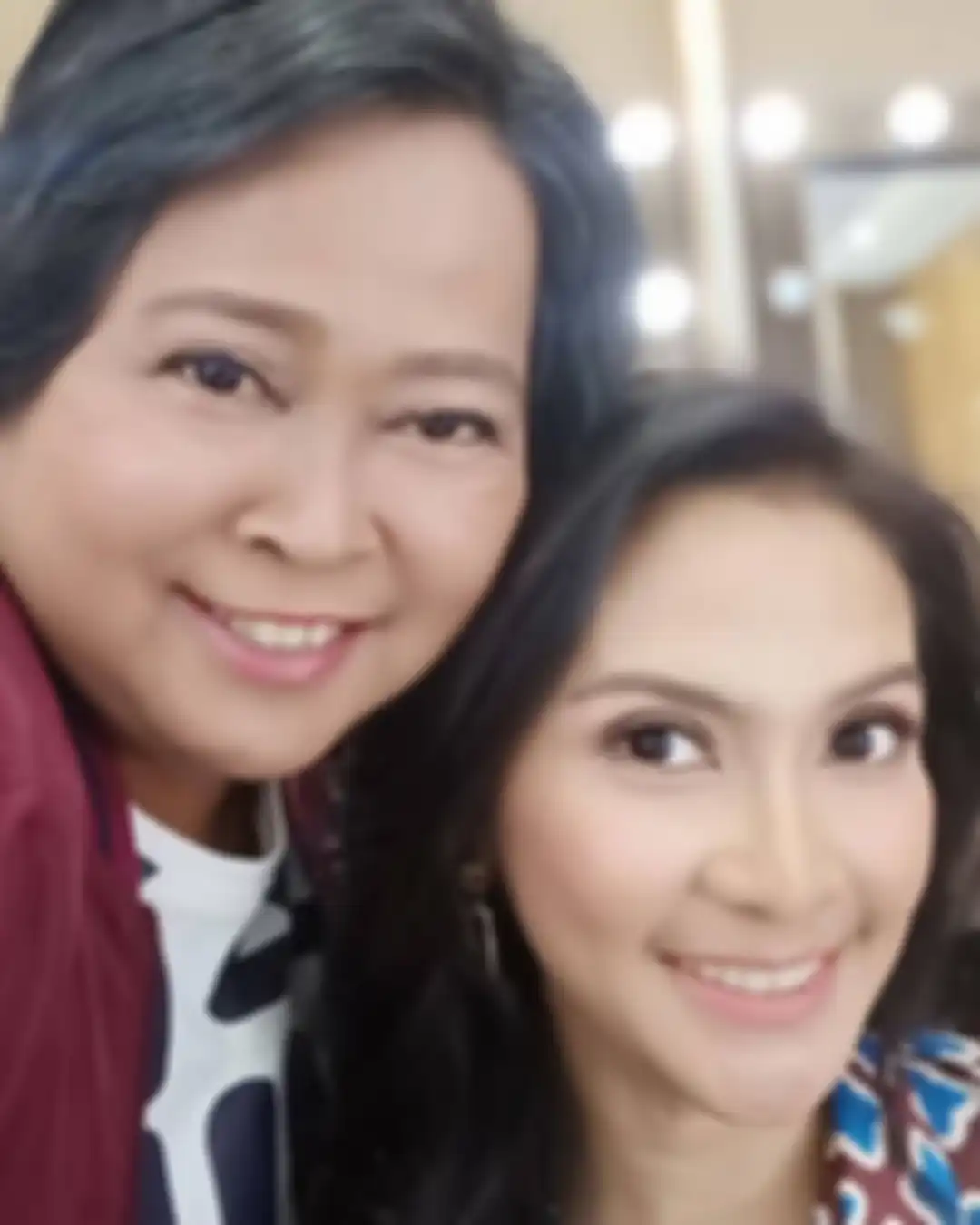 Suti Karno bersama Maudy Koesnaedi.