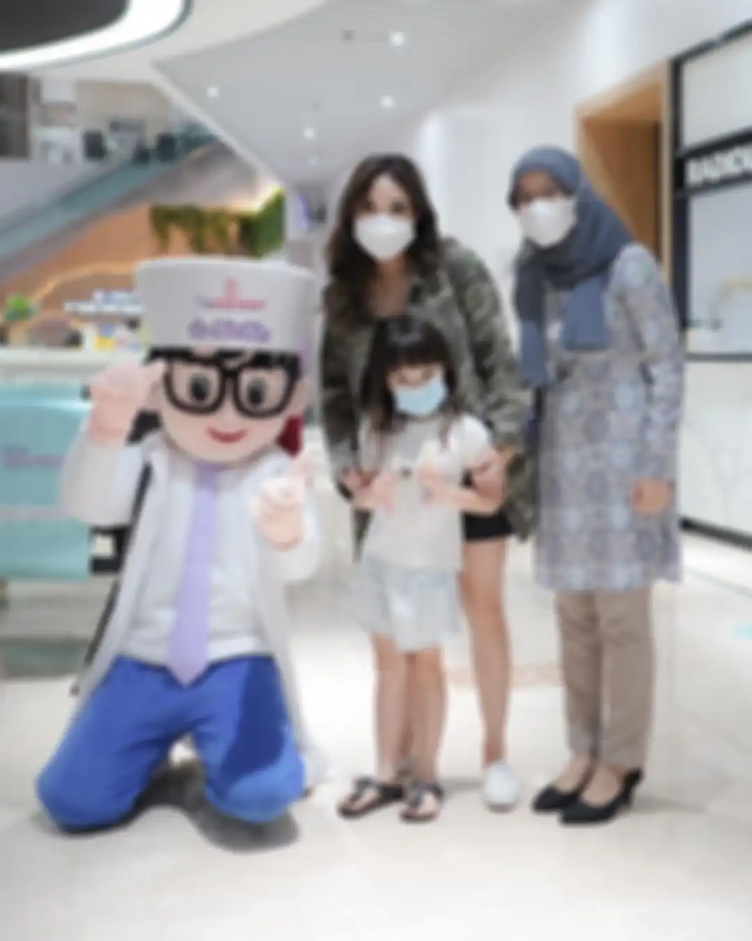Gisel, janda Gading Marten sempat kesal dengan mesin Instagram. Sebab, foto Gempi bareng Kaleb J dihapus oleh Instagram. 