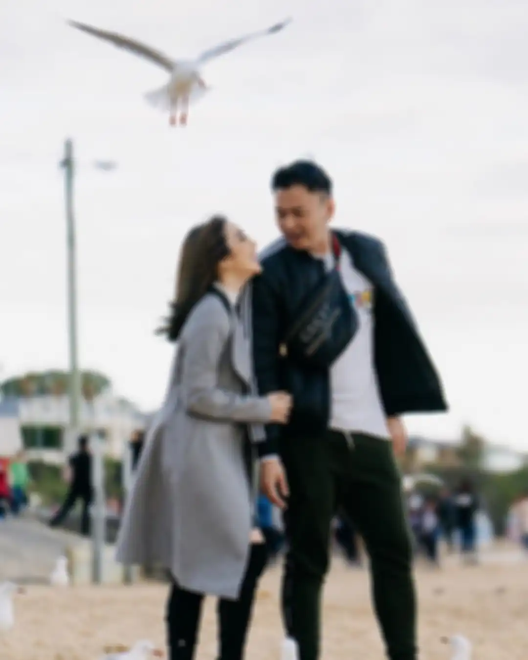 Netizen yang melihat foto Gisel yang heboh saat Wijin kejatuhan kotoran burung merespons dengan komentar negatif.