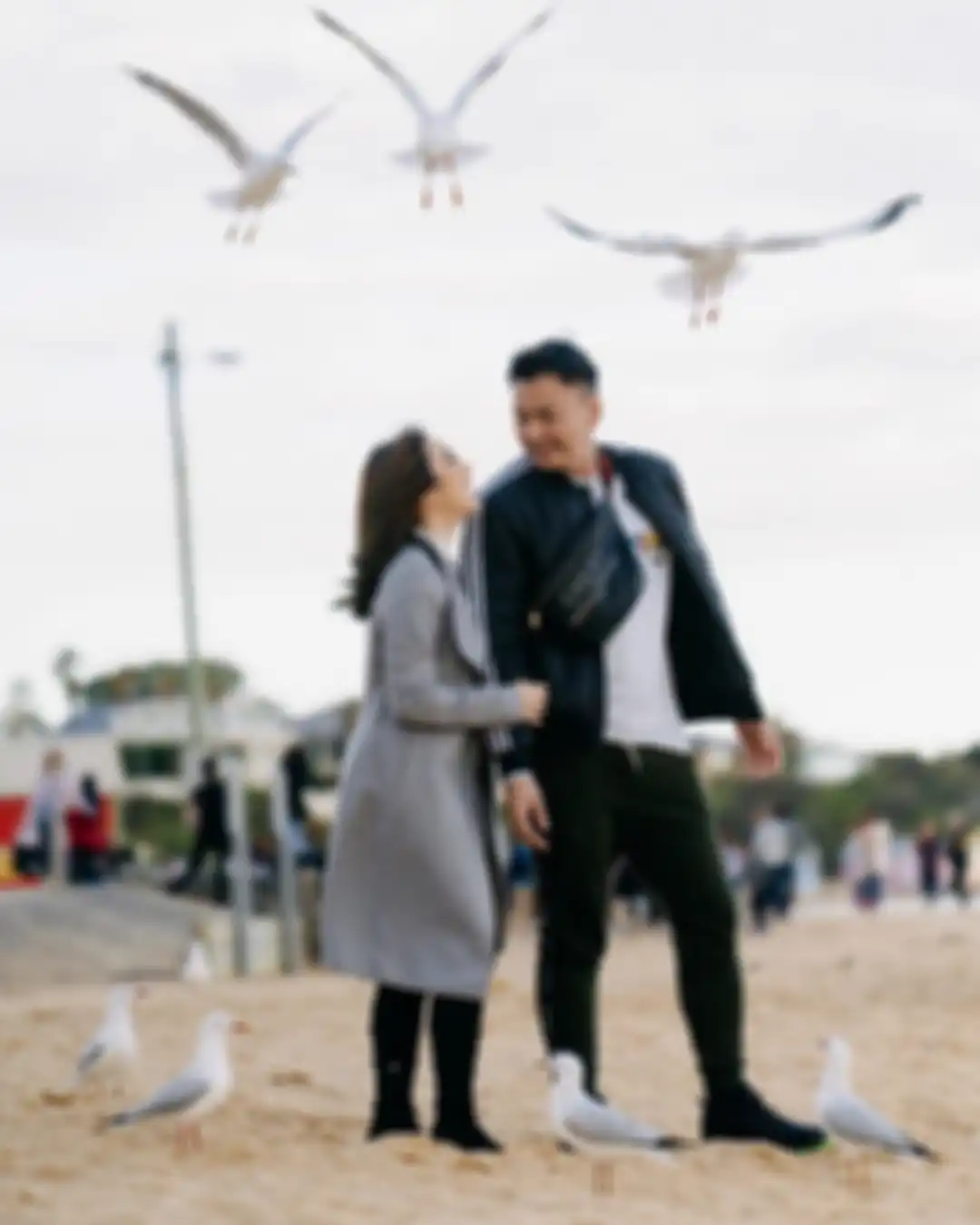 Netizen yang melihat foto Gisel yang heboh saat Wijin kejatuhan kotoran burung merespons dengan komentar negatif.