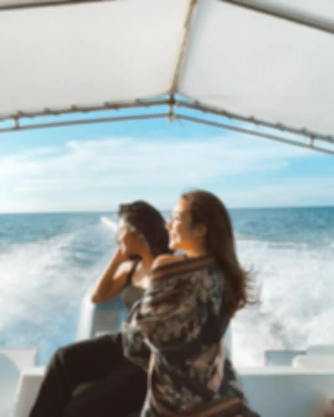 Naysila Mirdad memajang foto liburan berdua dengan Gisel di Instagram, Jawaban Naysila pindah agama terkuak dari respons sang ayah.