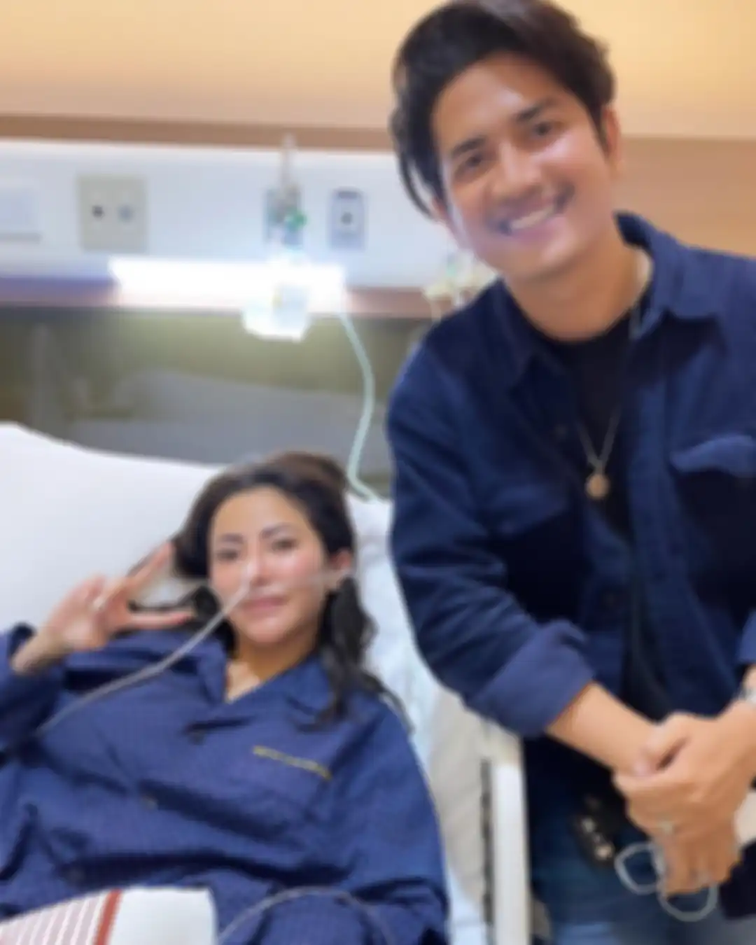 Ayu Aulia sengaja memamerkan foto kebersamaannya dengan Zikri Daulay di akun Instagram miliknya. Dulu sakit hati gegara Vicky Prasetyo.