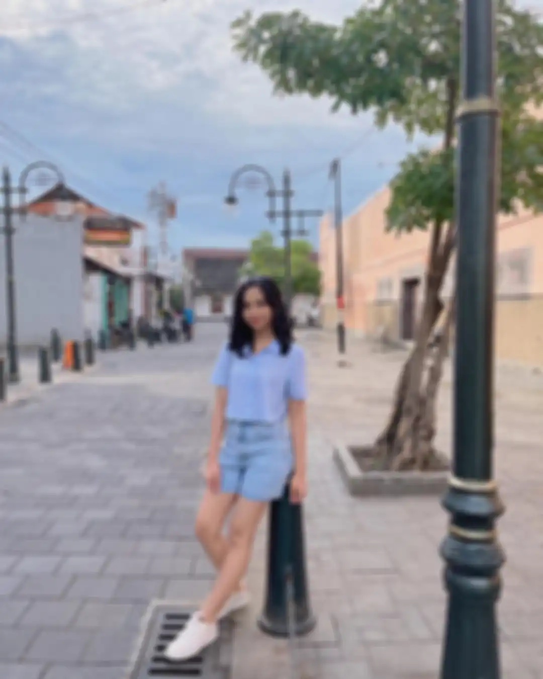 OOTD Lyodra Ginting pakai celana pendek.