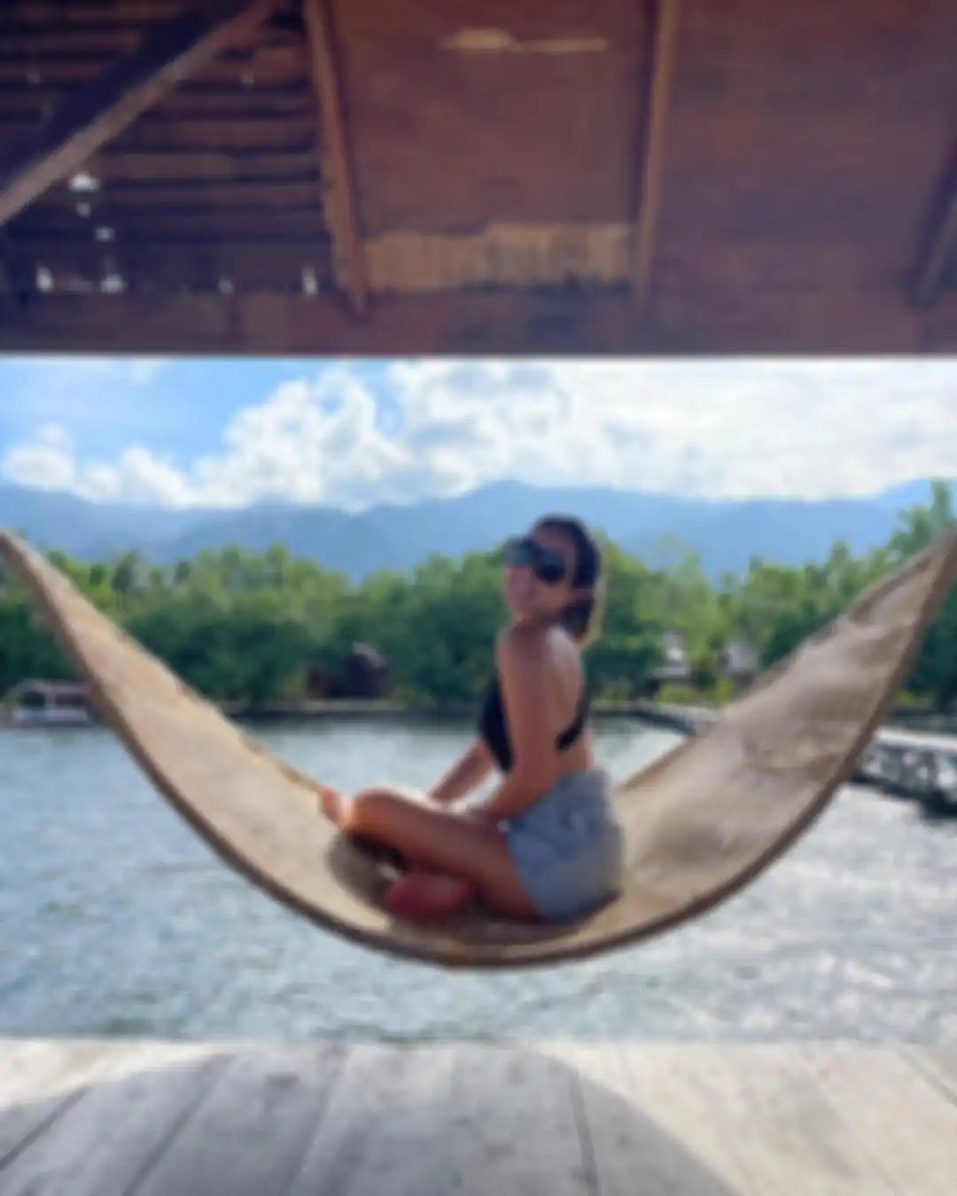 Gisel kembali bikin heboh lewat foto terkininya. Posenya bikin netizen khawatir netizen lantaran takut ditiru Gempi. 