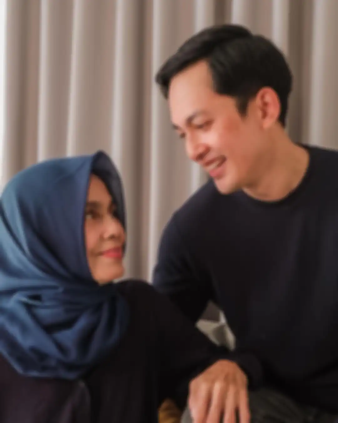 Kiki Farrel pemain sinetron Tukang Bubur Naik Haji bicara kematian di depan mata. Dia pasrah melihat kondisi ibunya yang tinggal tulang. 