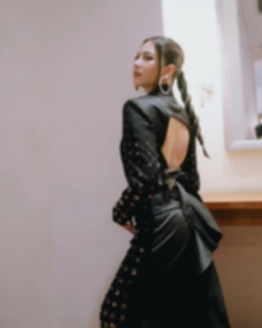 Jessica Mila dengan black dress