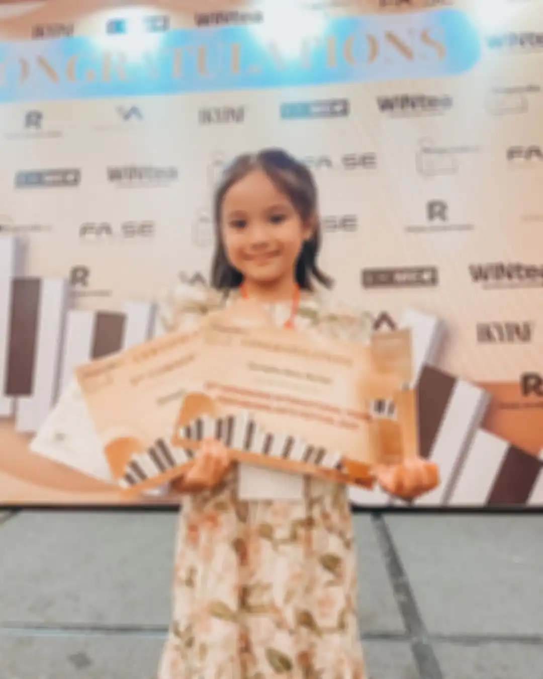 Gisel merasa bersalah melihat foto Gempi dalam kondisi begini. Ibunda Gempi terus digoda rujuk dengan Gading Marten.