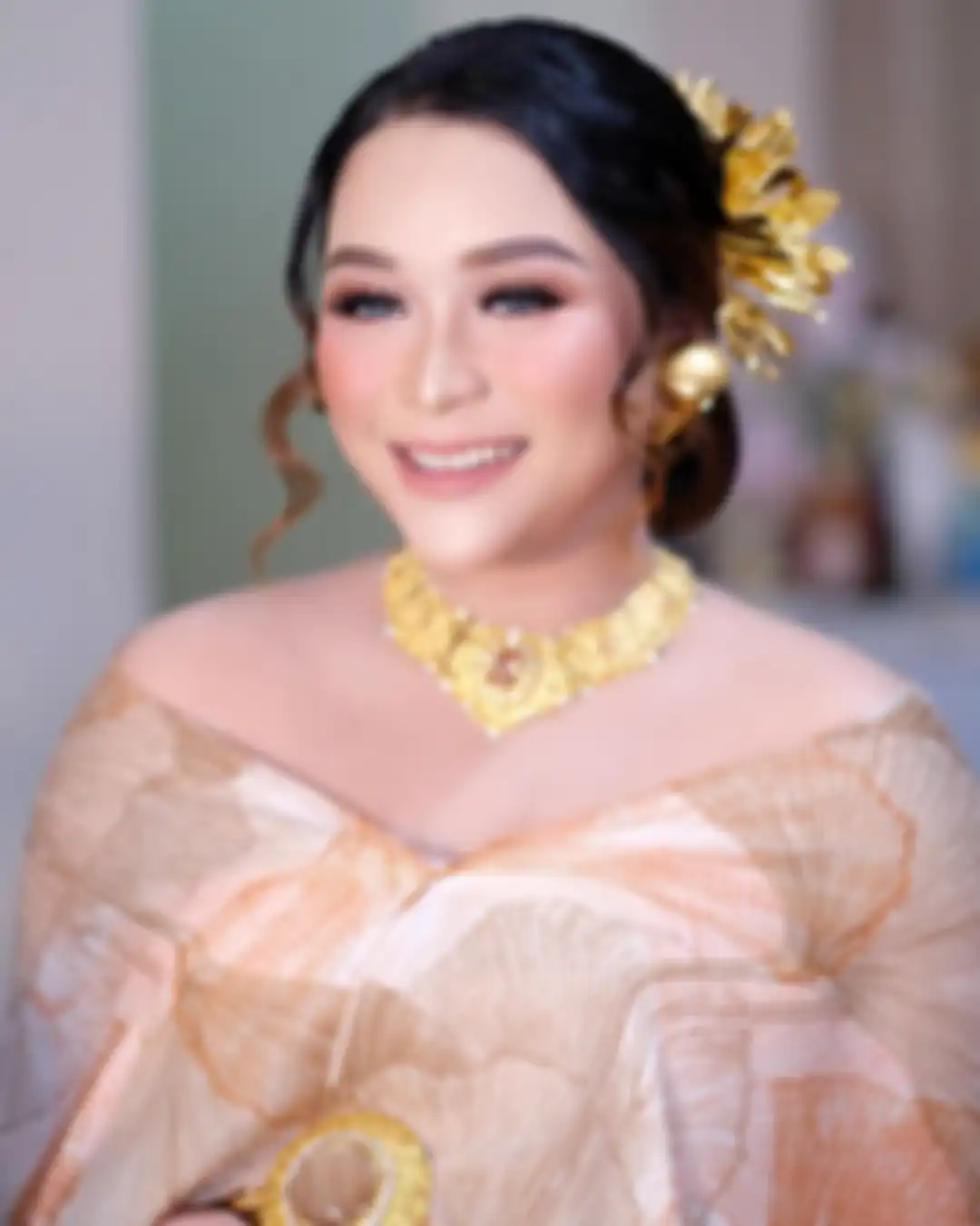 Syifa adik Ayu Ting Ting saat maternity shoot tanpa  hijab