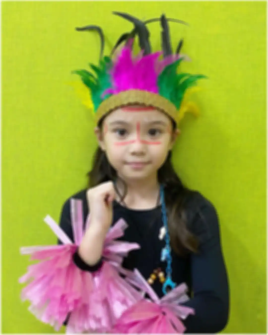 Gisella Anastasia yang bangga melihat foto Gempoit Nora Marten menari adat Papua sampai bilang begini ke Gading Marten.