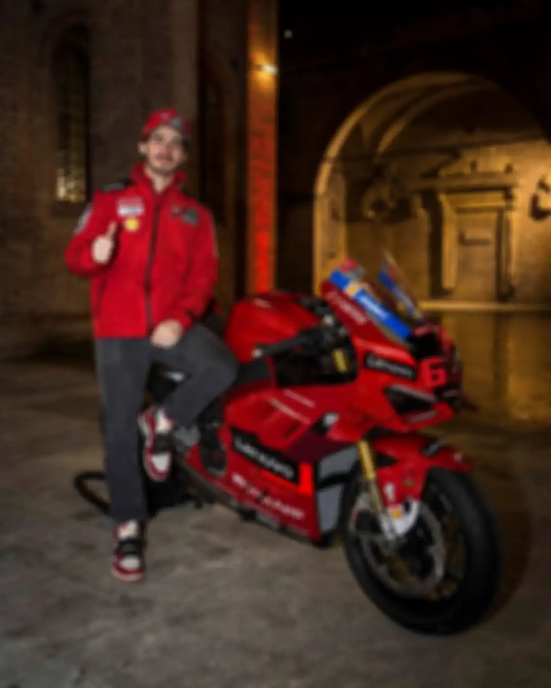 Tampilan motor baru Ducati Panigale V4 S edisi juara dunia MotoGP 2022, Francesco Bagnaia.