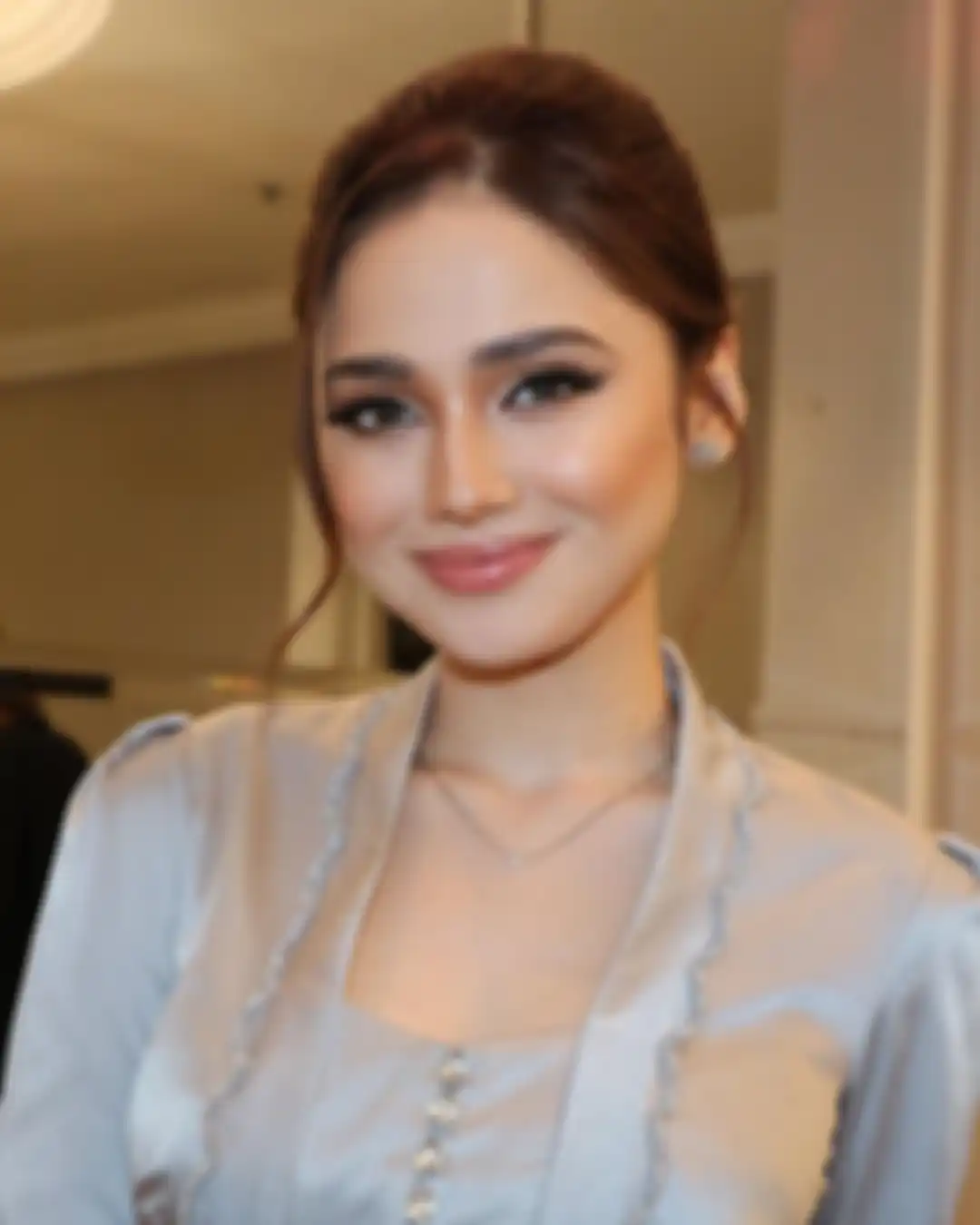 Makeup Syifa Hadju di Malaysia