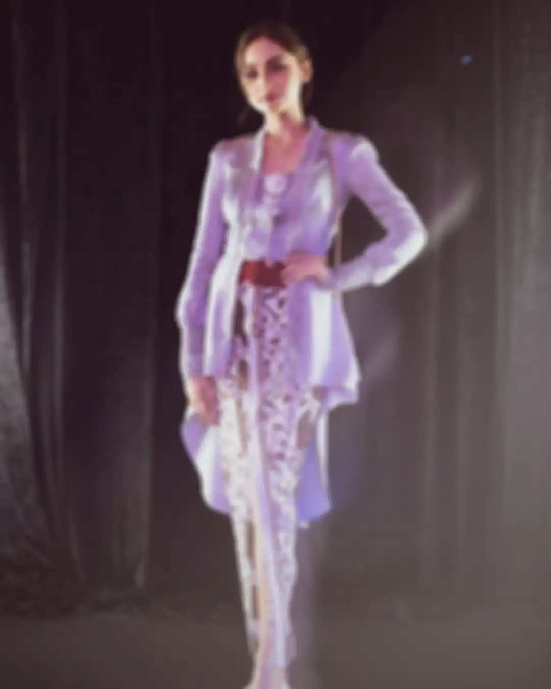 Ide kebaya seleb buat 17 Agustusan