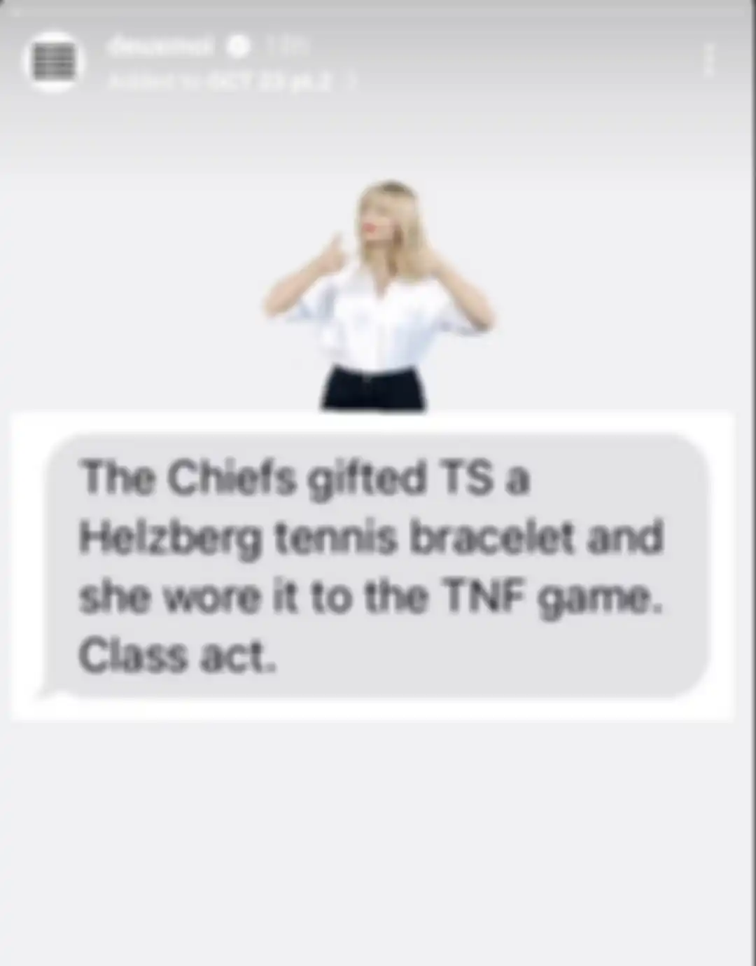 Dugaan Taylor Swift dapat gelang dari Kelce