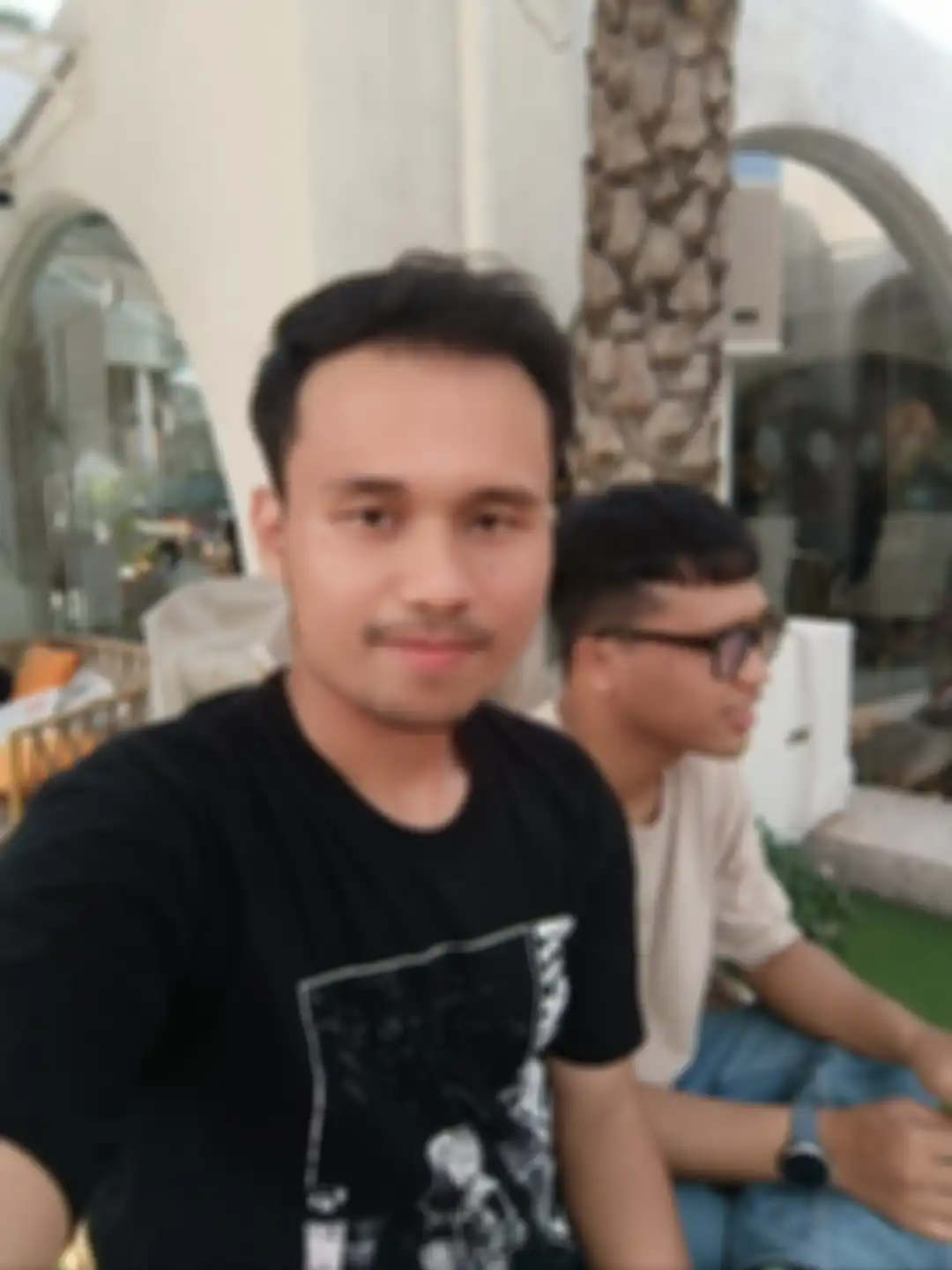 Hasil foto kamera selfie 16 MP dari Redmi Note 12 Pro 5G.