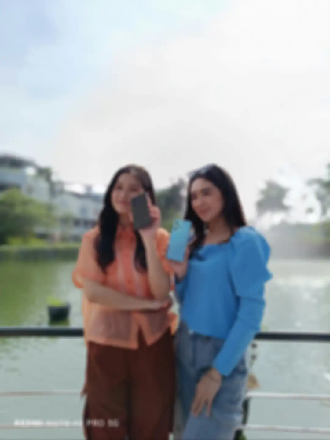 Foto dari kamera Redmi Note 12 Pro 5G dengan Mode Potrait.