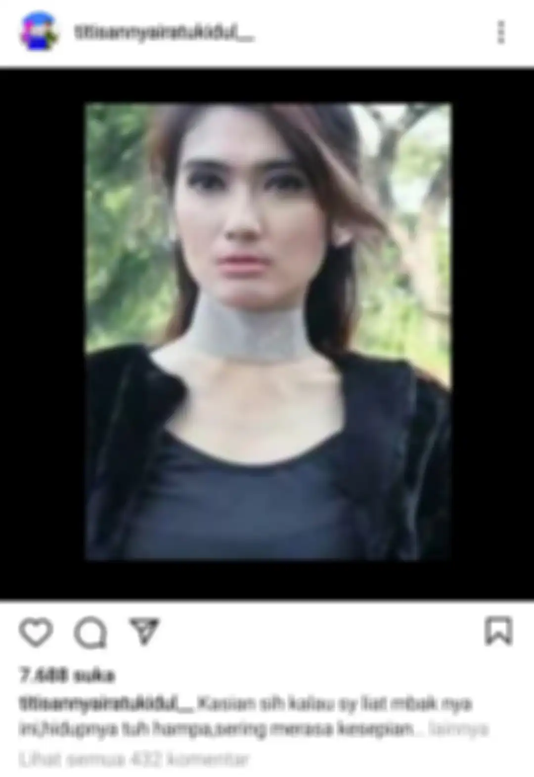 Revi Mariska diduga kena guna-guna mantan