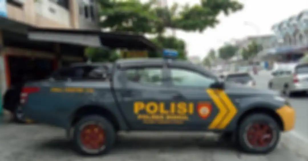 Netizen sengaja mengunggah foto korban pemerkosaan yang mendapatkan pengancaman dari polisi di wilayah hukum Rokan Hulu.