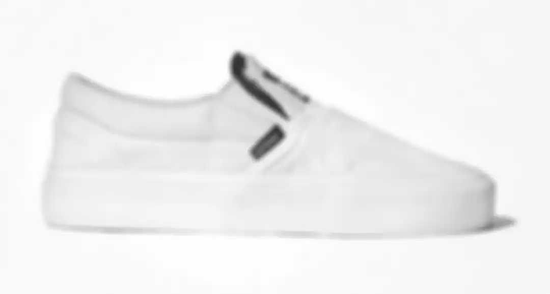 Sepatu slip on lokal store