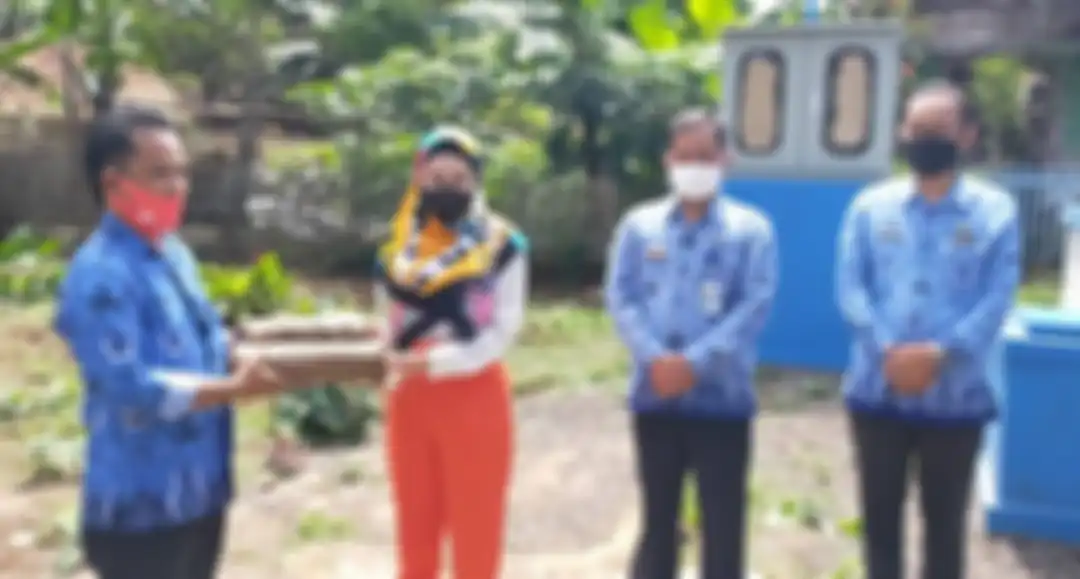 Mulan Jameela justru tampil nyentrik tanpa busana gamis syari-nya