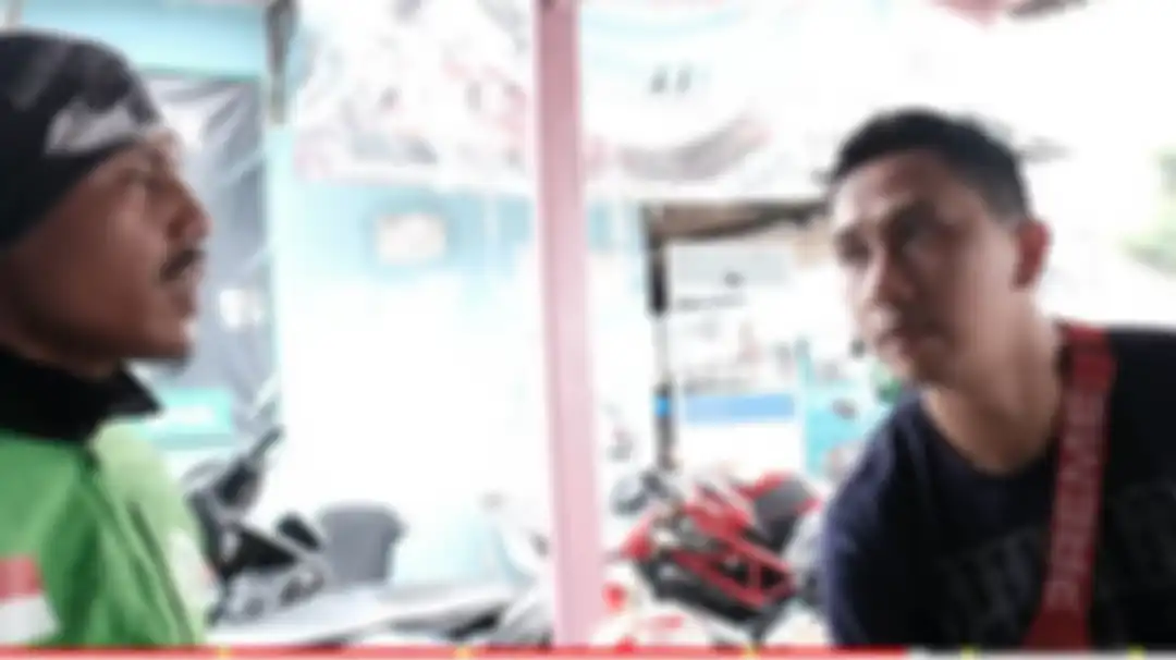 Raden Rauf menanyakan tanggapan driver ojek online tentang kasus prank ojol