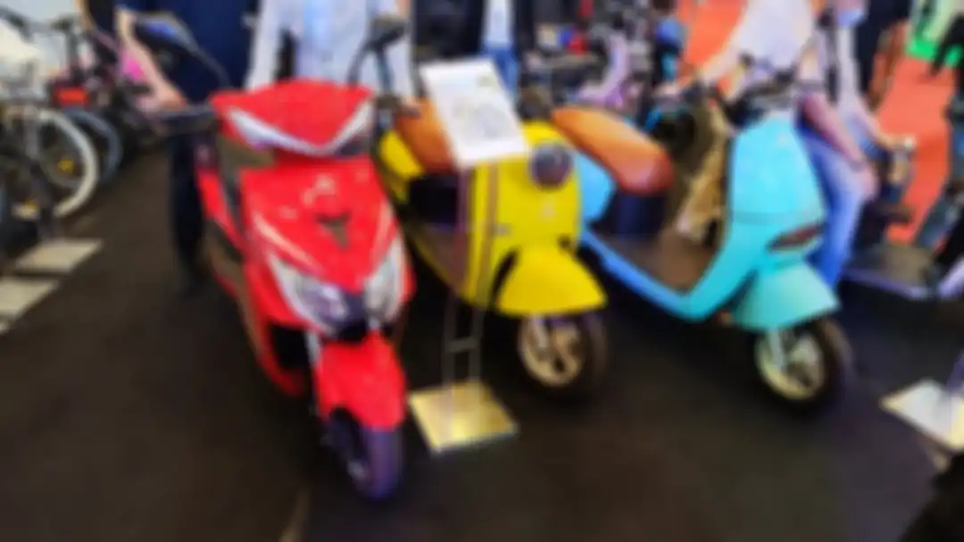 Pasific Mizone (kiri), Pacific Sterrato (tengah), dan Pacific Vito (kanan) di GIIAS 2022