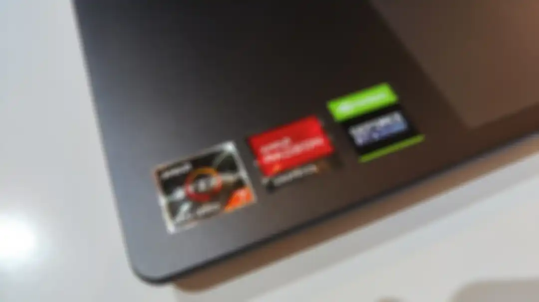 Lenovo Yoga Slim 7 Pro X menggunakan prosesor AMD Ryzen 6000 Series.