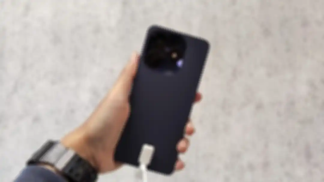 TECNO SPARK 10 Pro NFC resmi rilis di Indonesia dengan chipset MediaTek Helio G88 dan kamera mirip iPhone.