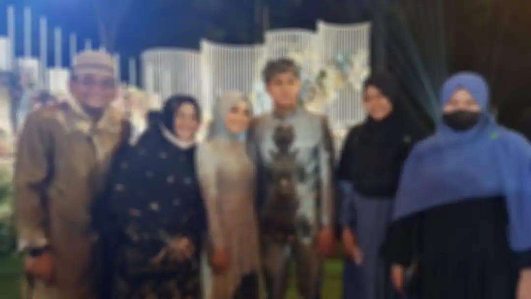 Kerap pmaer foto bareng di Instagram, rupanya dalam acara akad nika, Ustaz Subki melarang suami Lesti Kejora menyebut nominal mahar. 