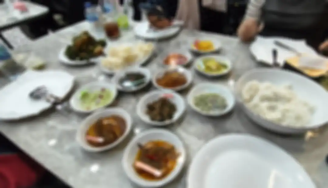 Mirip masakan Padang tapi beda rempah