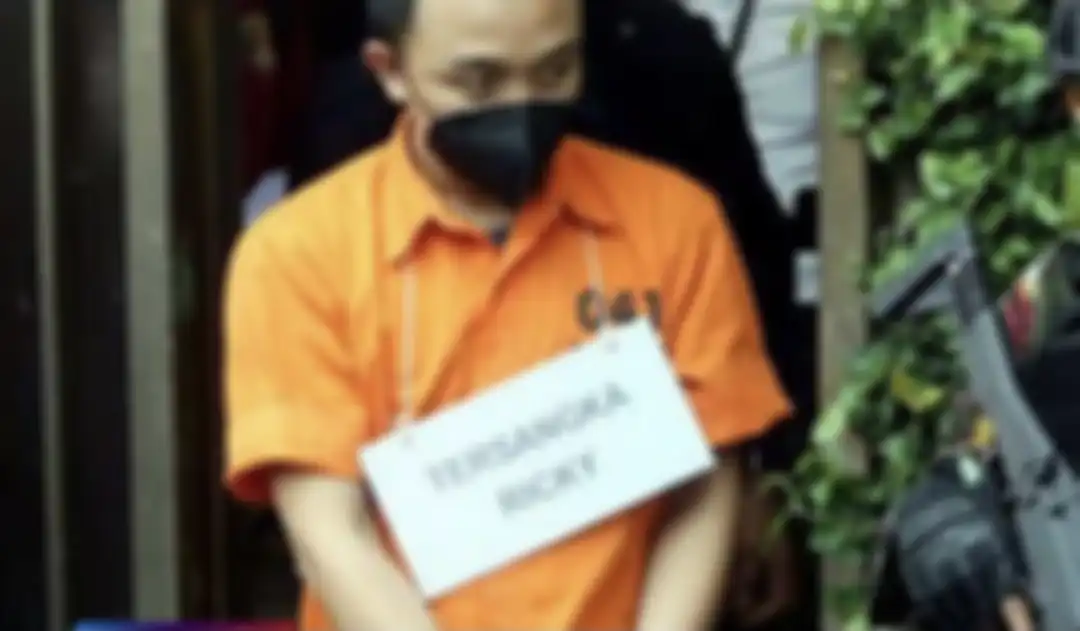Bripka Ricky Rizal sampai harus pakai cara begini demi Brigadir J mau bicara ke Putri Candrawathi. Foto CCTV tak bisa jadi bukti.