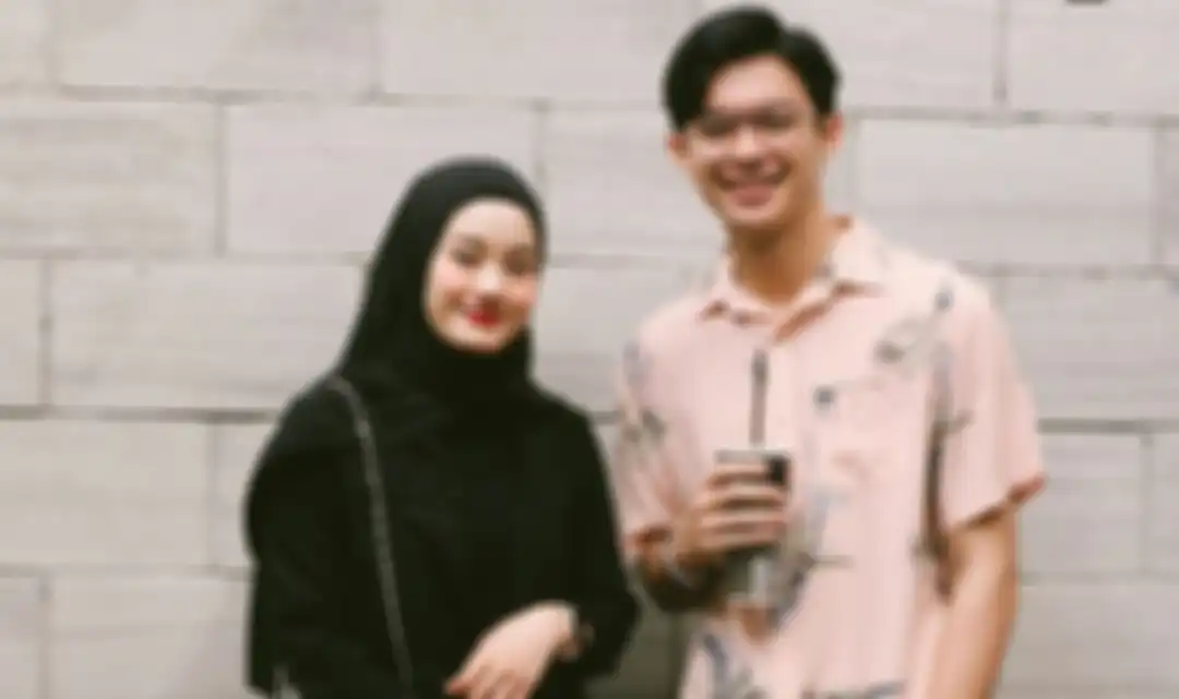 Dinda Hauw dan Rey Mbayang