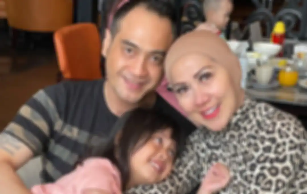  Venna Melinda dan Ferry Irawan