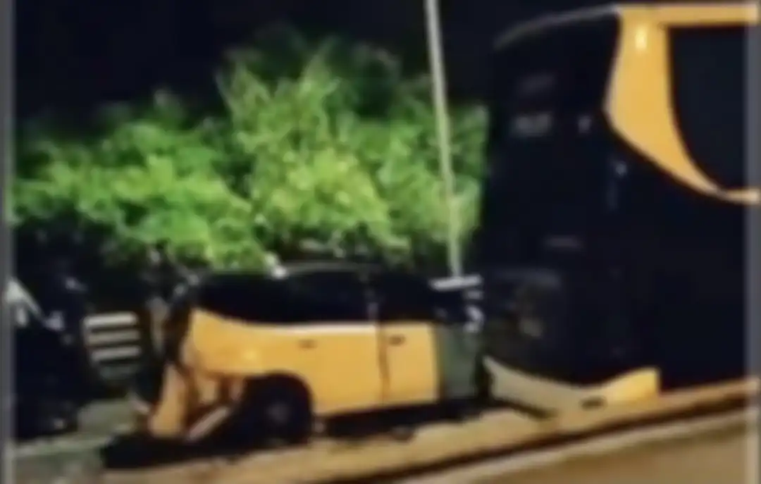 Polisi mengungkap kondisi bus Laju Prima sebelum menabrak kendaraan di tol Cipularang. Pantas korban kecelakaan alami luka parah.