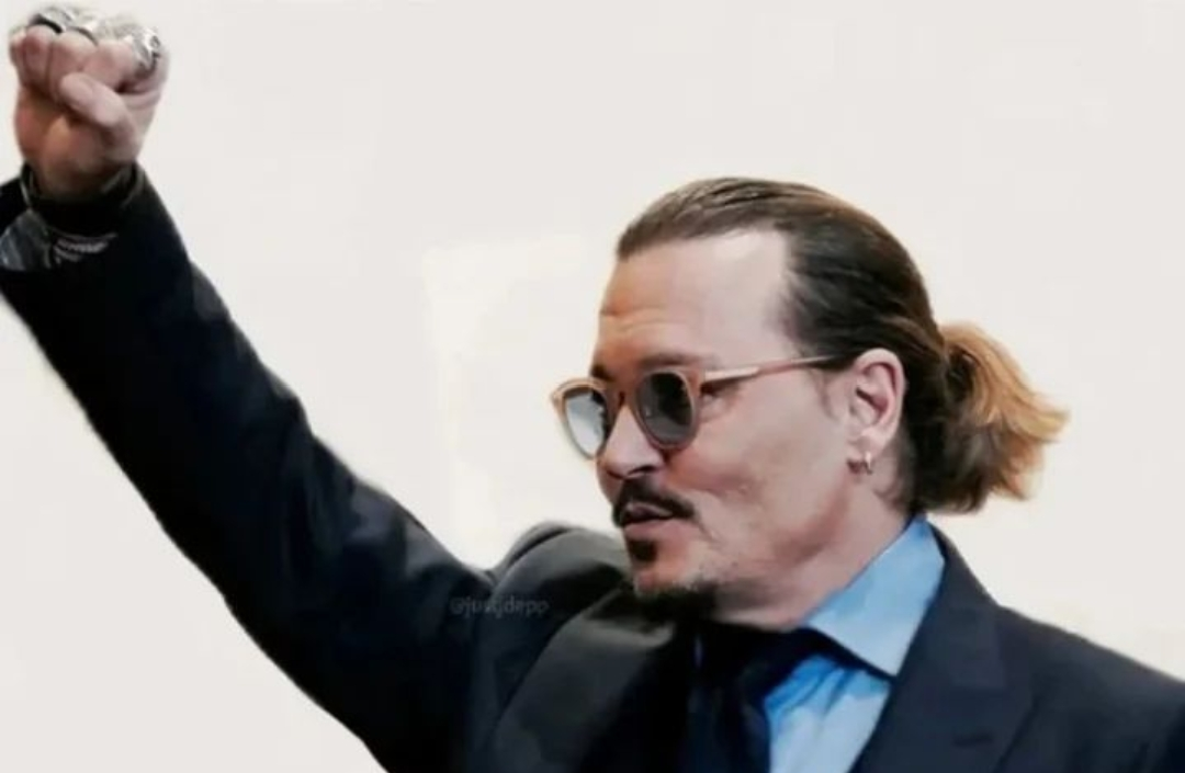 Johnny Depp Menang Lawan Amber Heard