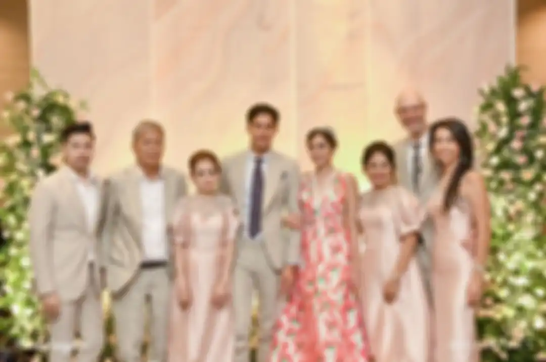 Jessica Iskandar melangsungkan acara tunangan dengan kekasihnya yaitu Richard Kyle