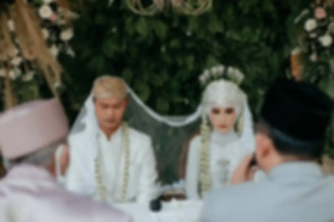 Imas Meilani istri kopilot pesawat TNI AL yang gugur tulis doa sederhana usai dinikahi Letda Dendy Kresna Bhakti. Foto sosoknya dibanjiri doa.