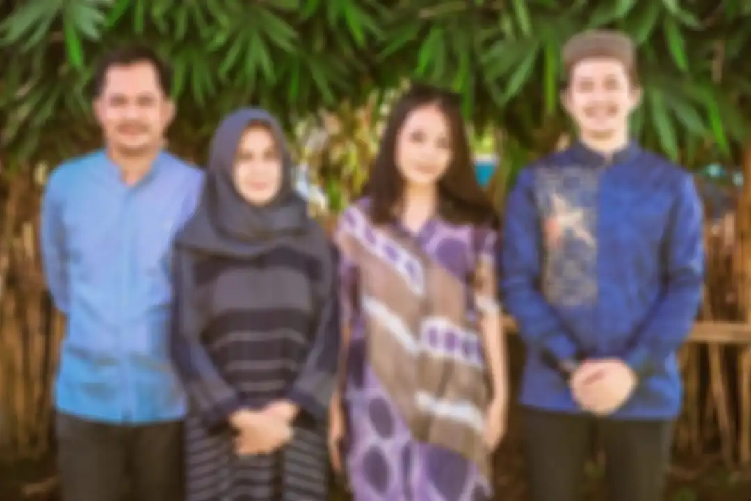 Kiki Farrel dan keluarga
