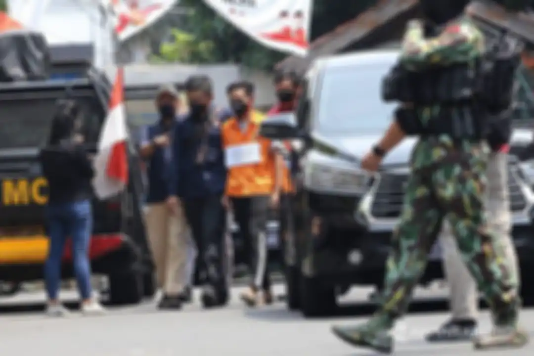 Bharada E disebut sempat marah seniornya ngeles begini. Hasil lie detector Bripka Ricky jujur. Foto adegan rekonstruksi disinggung.