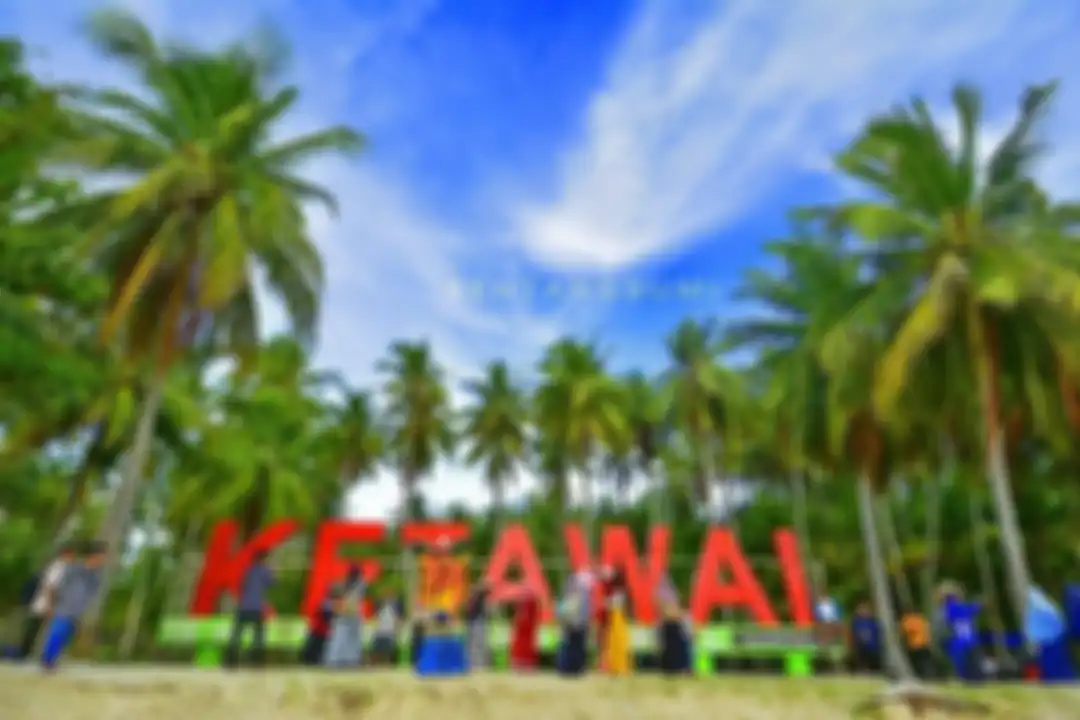 Intip ulasan 7 foto tempat wisata eksotis di Bangka Belitung yang dijamin cocok buat healing bareng pasangan. 