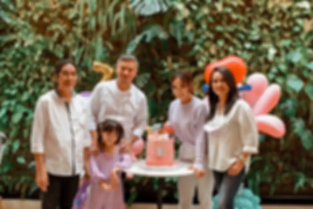 Dalam keterangan foto Gempi, Gisel dengan gembira menyebut nama ayahnya, Alal Suryanto. Sikap Gisel kini sudah berubah drastis. 
