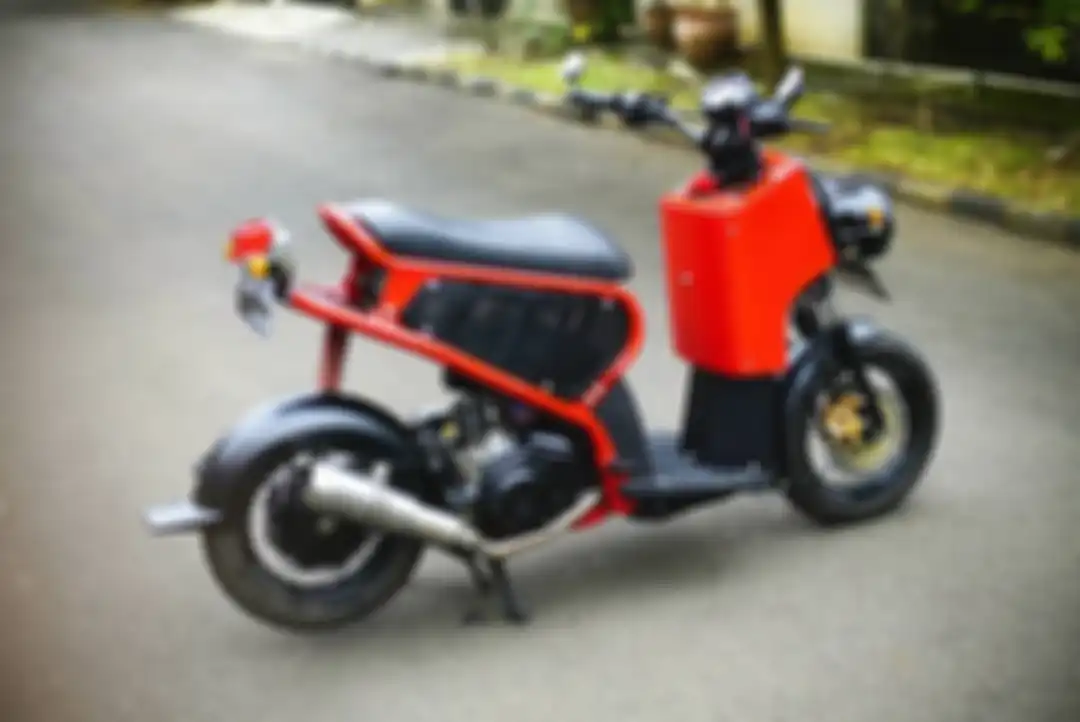 Suzuki Spin ala Honda Ruckus garapan Batakastem Workshop.