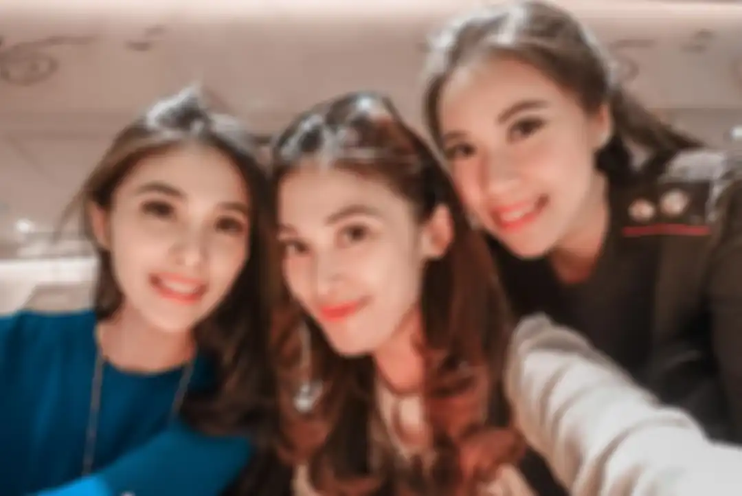 Adik Sandra Dewi