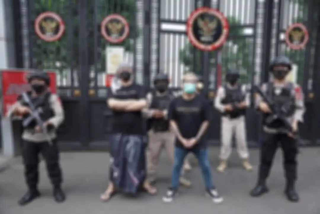 Foto Coki Pardede langsung digeruduk netizen usai kabar penangkapannya karena dugaan penyalahgunaan narkoba mencuat.